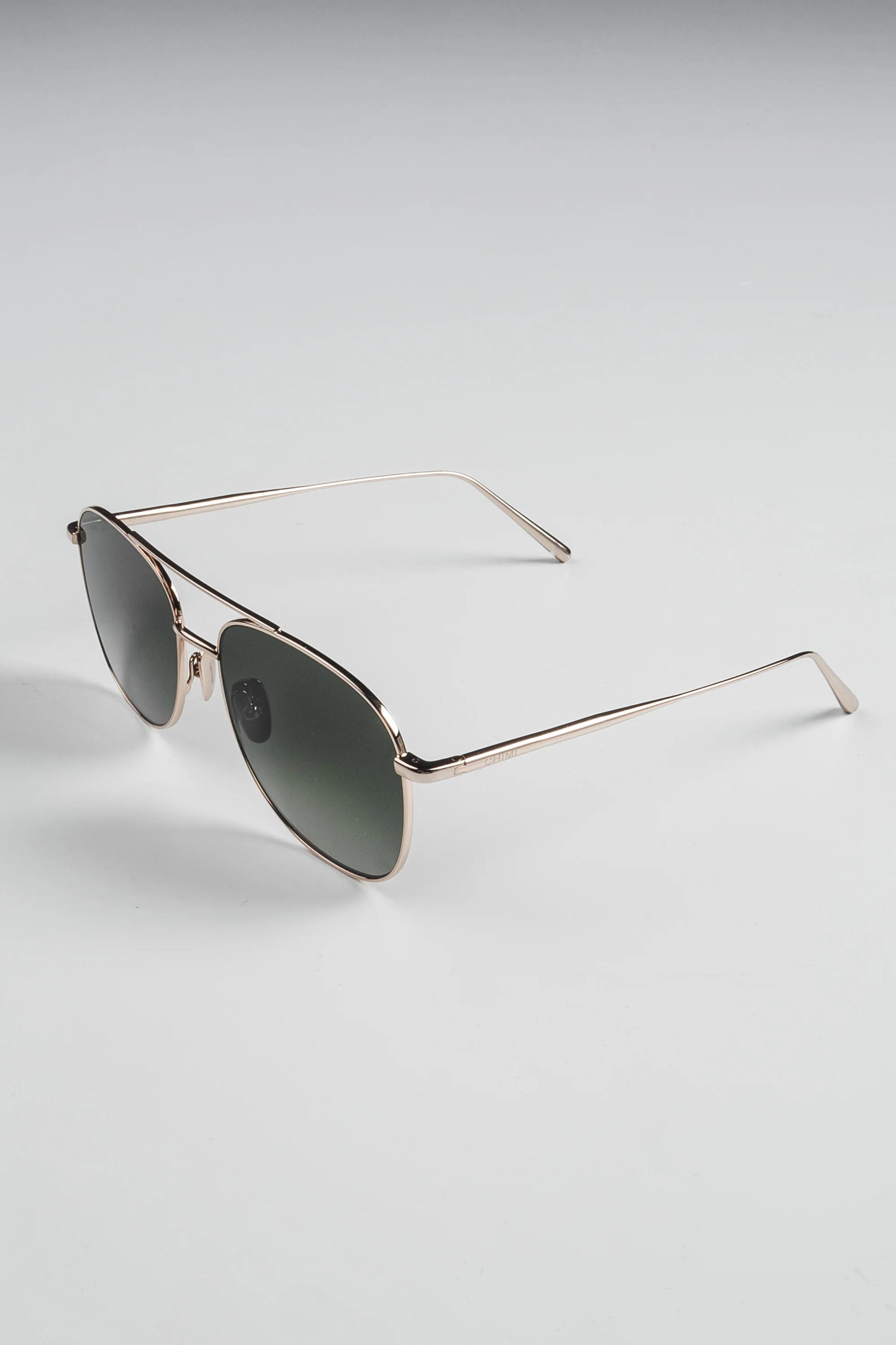 CHIMI Steel Pilot polarisoidut aurinkolasit - soft gold/green - Image 7