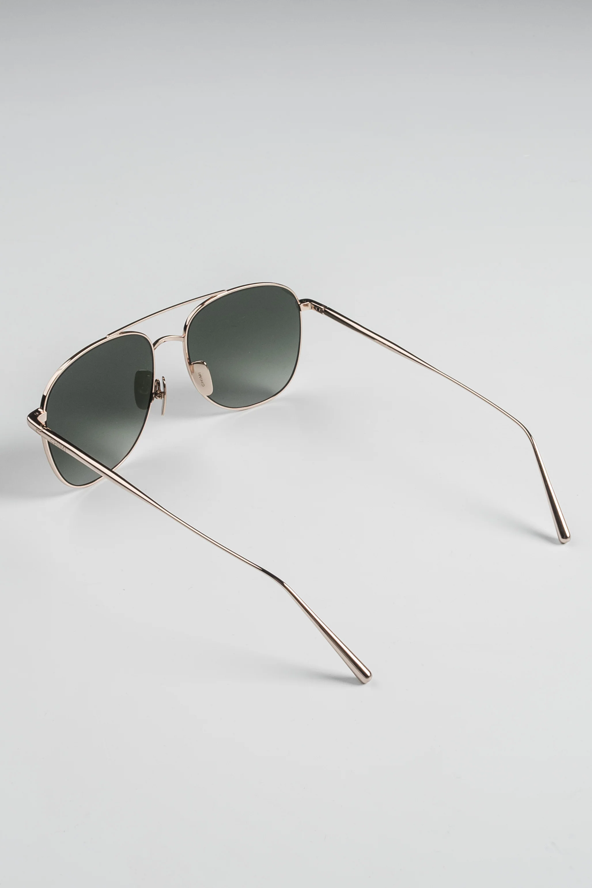 CHIMI Steel Pilot polarisoidut aurinkolasit - soft gold/green - Image 8