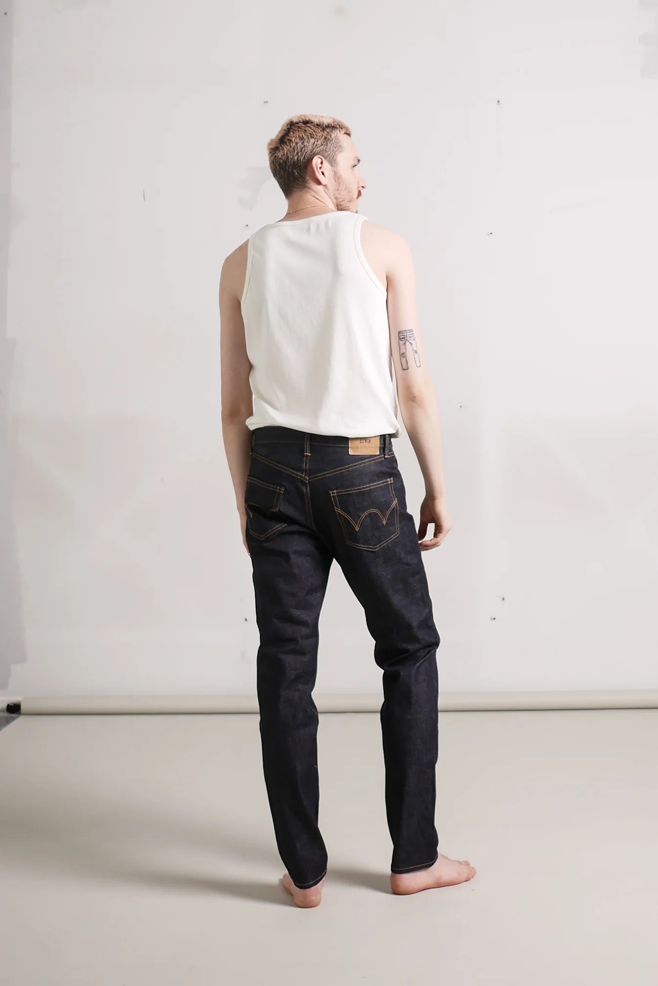 Edwin Regular Tapered miesten farkut - Blue Unwashed Rainbow Selvage - Image 2
