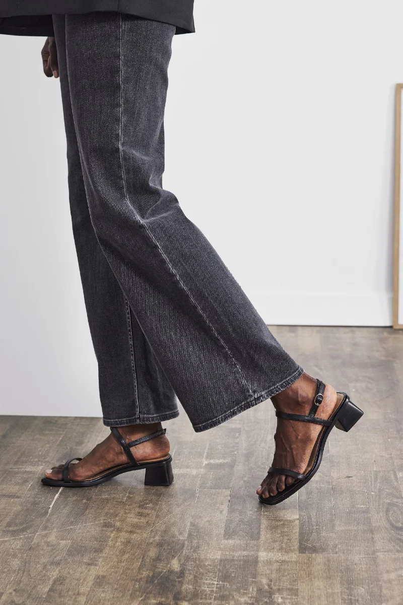 Flattered Juno - black leather - Image 3