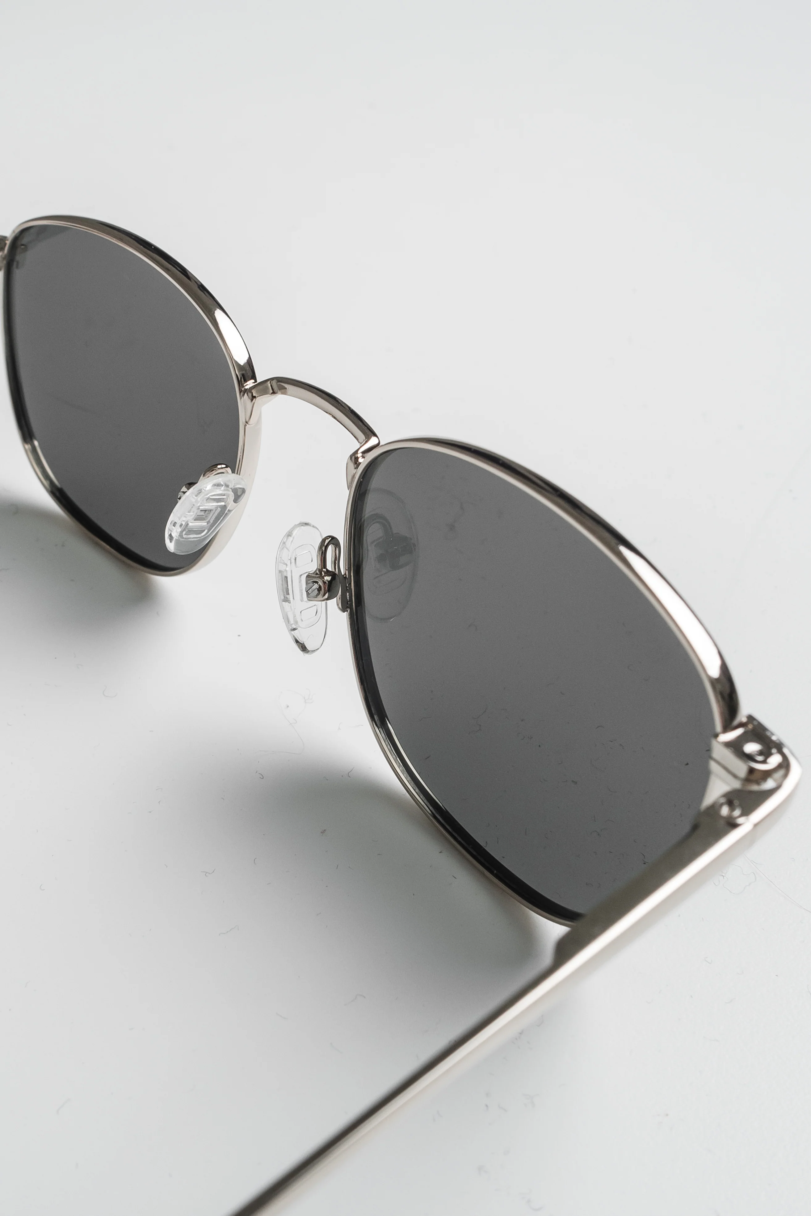 Le Specs Neptune Deux Gold - Khaki polarisoidut aurinkolasit - Image 9
