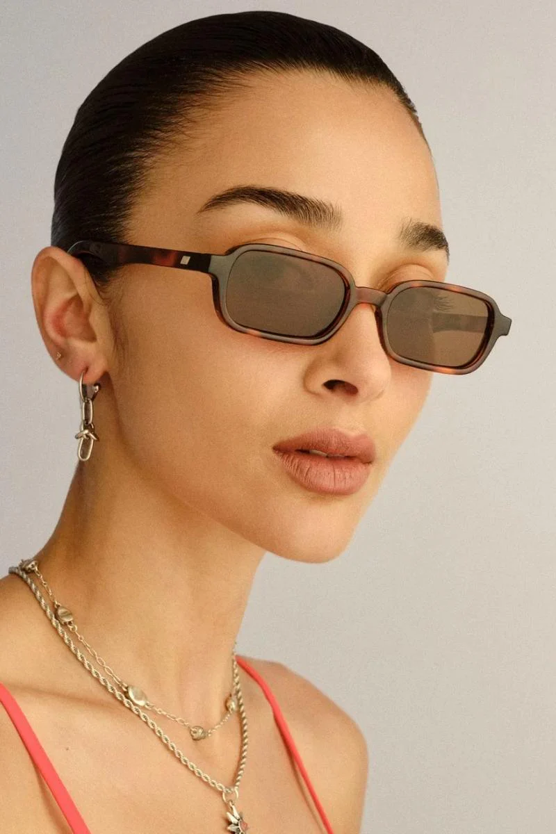 Le Specs Pilferer - toffee tortoise