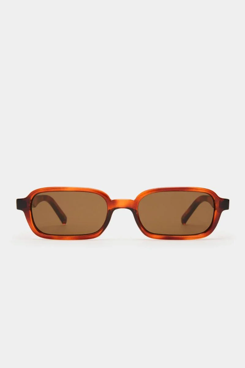Le Specs Pilferer - toffee tortoise - Image 2