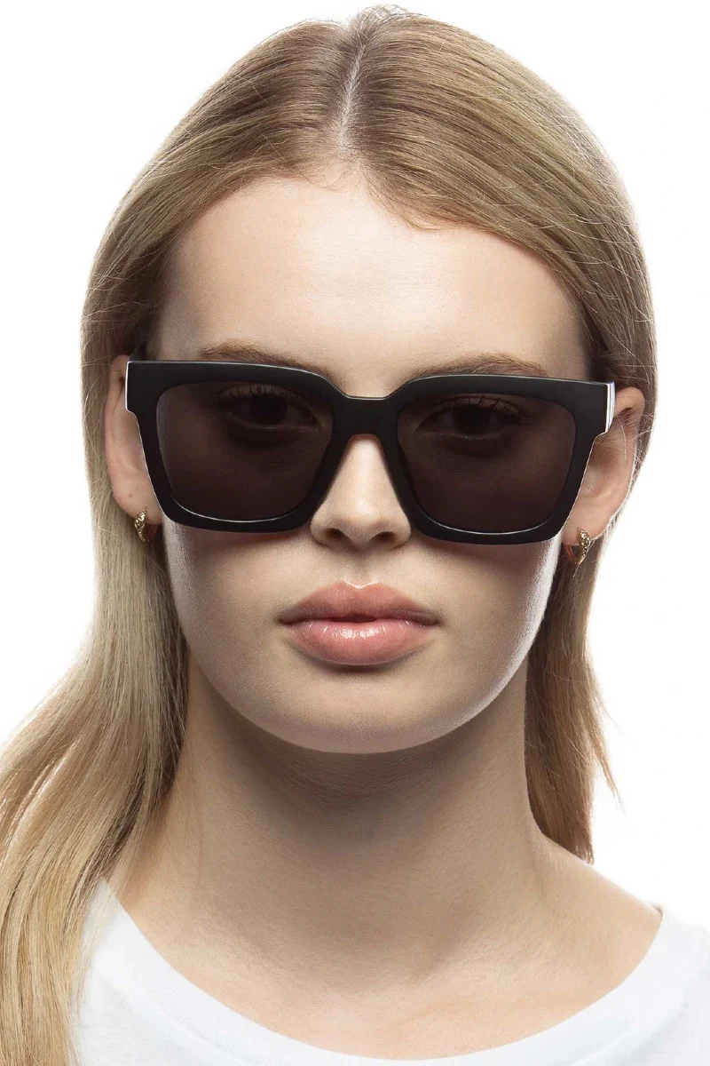 Le Specs Weekend Riot aurinkolasit - Matte black - Image 10