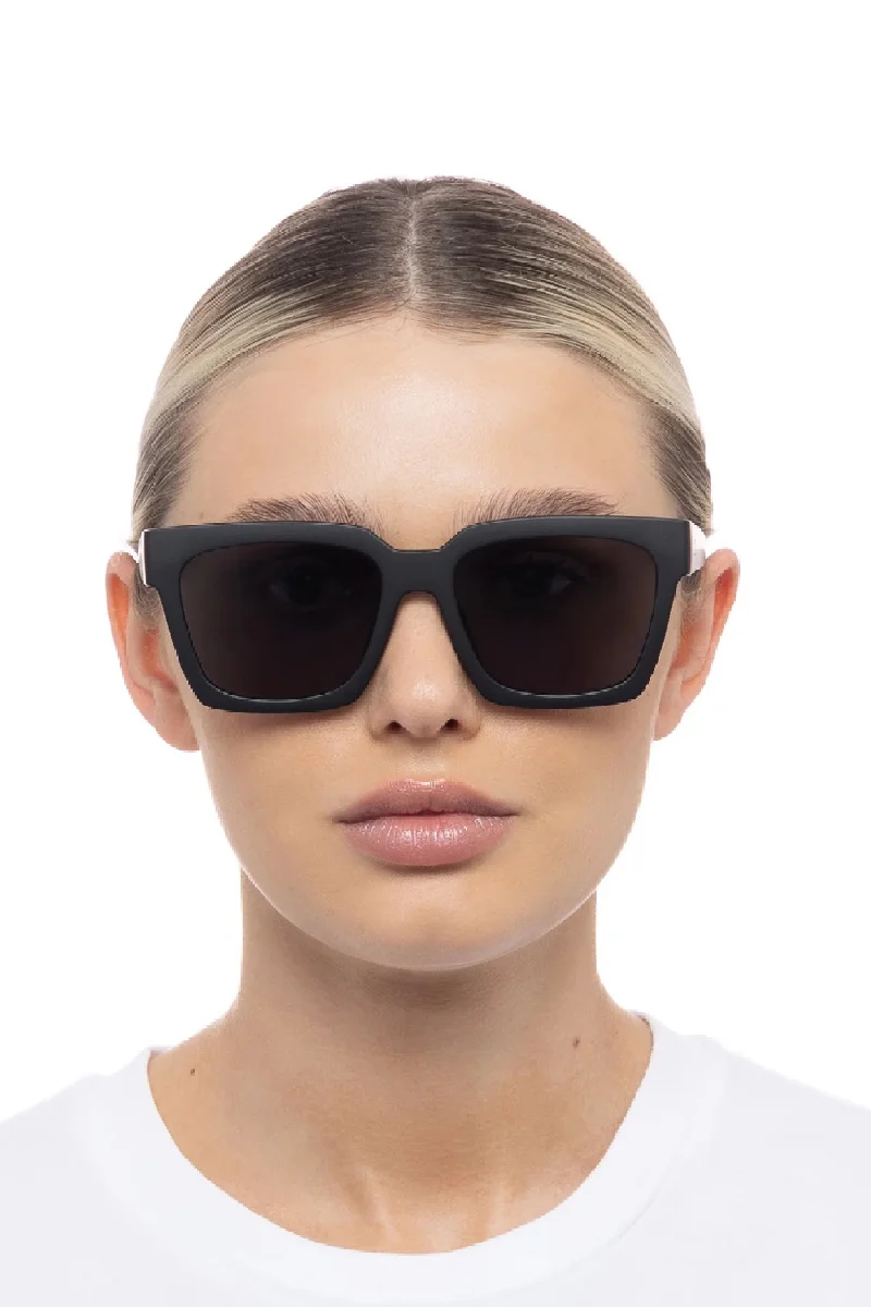 Le Specs Weekend Riot aurinkolasit - Matte black - Image 6