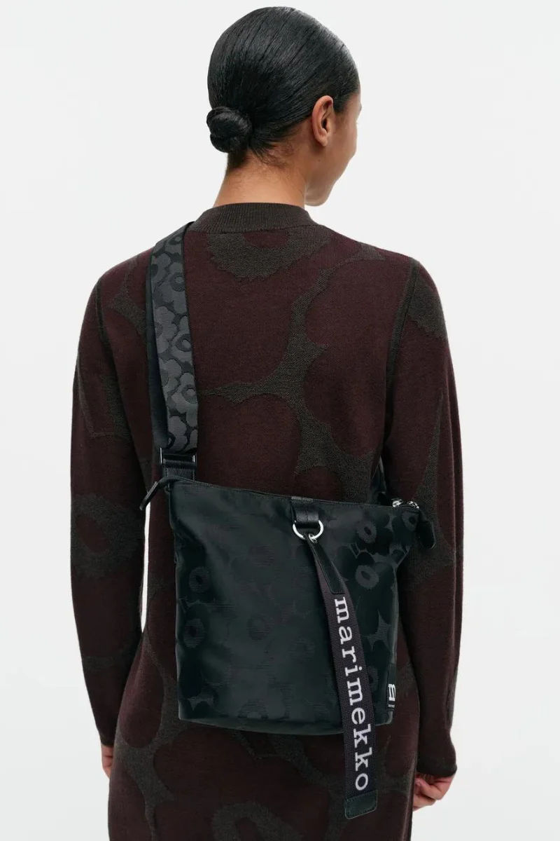 Marimekko Carry All Unikko laukku - musta - Image 6