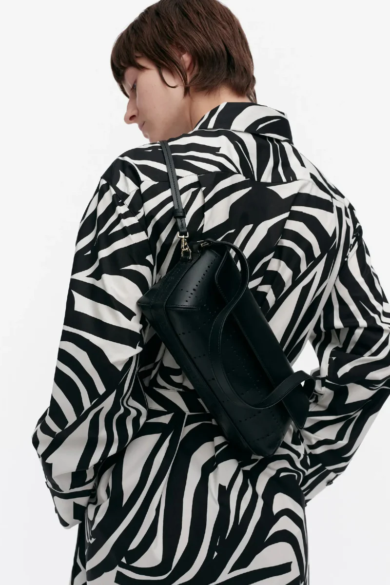 Marimekko Imprint Clutch Tiiliskivi - musta