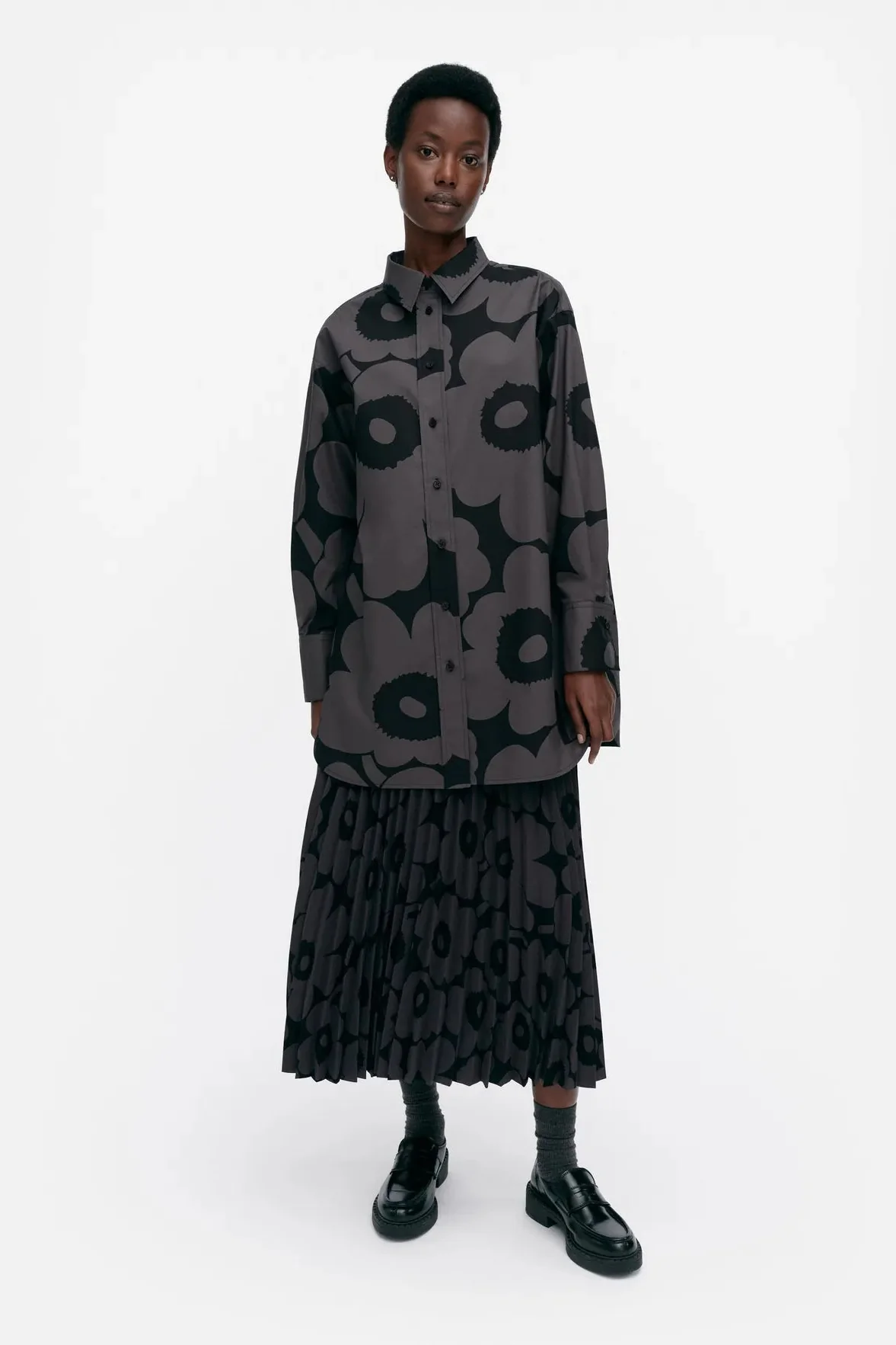 Marimekko Nila Unikko puuvillapaita - harmaa / musta - Image 2