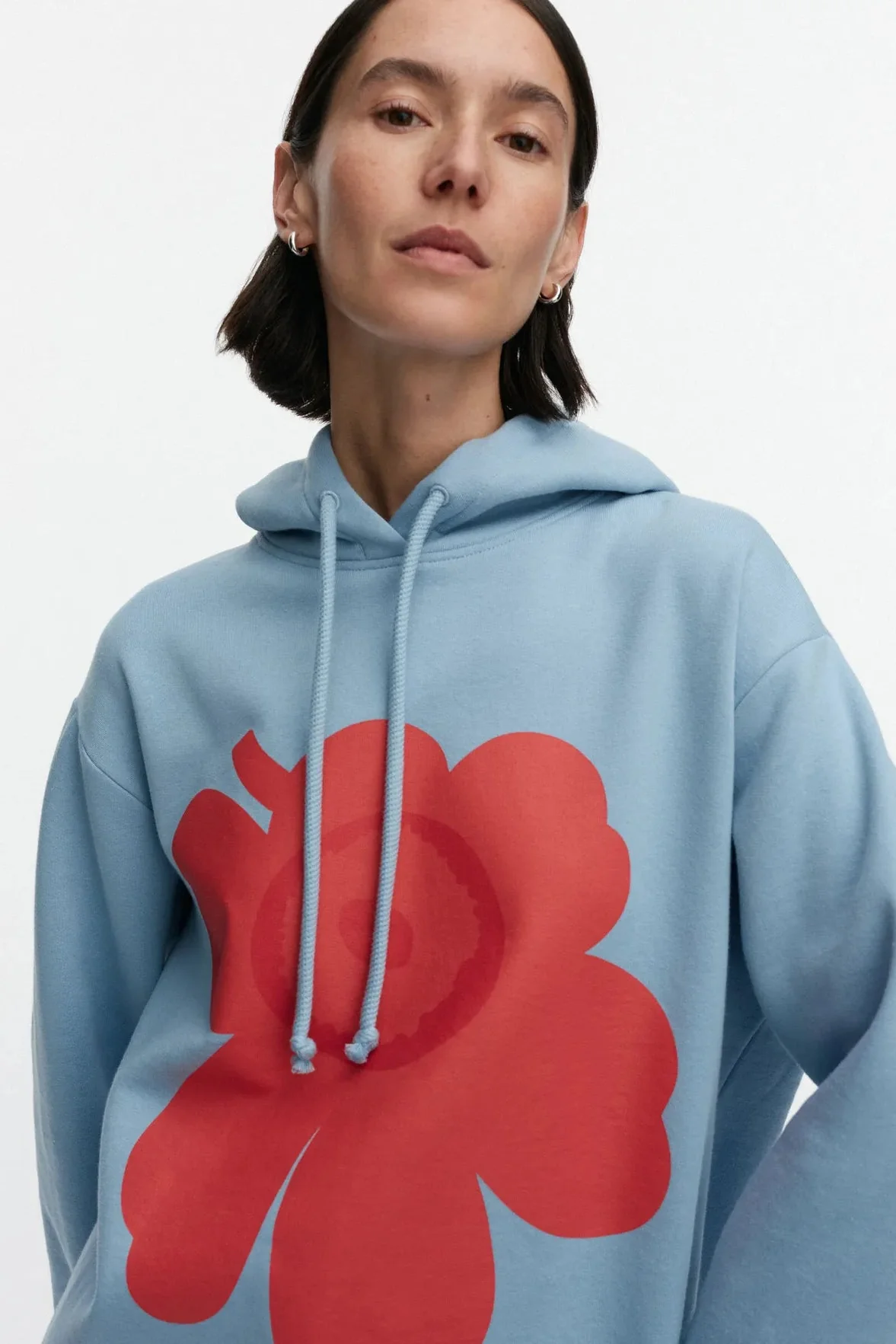 Marimekko Runoja Unikko Placement Kioski huppari - vaaleansininen / punainen