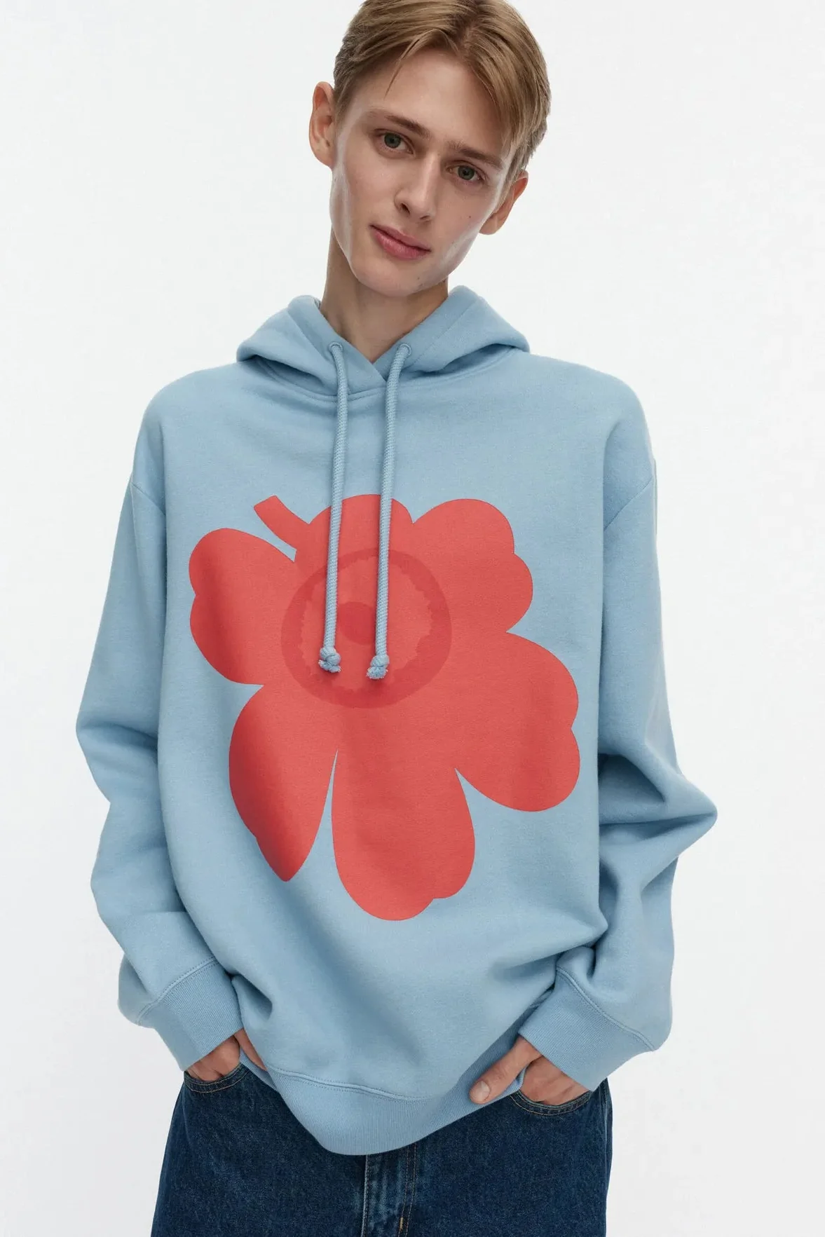 Marimekko Runoja Unikko Placement Kioski huppari - vaaleansininen / punainen - Image 2