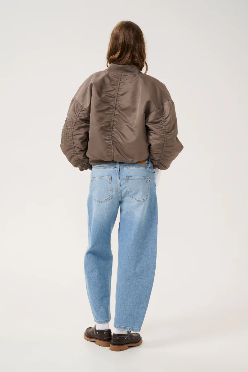 My Essential Wardrobe BalooMW 139 High Barrel - light blue wash - Image 4