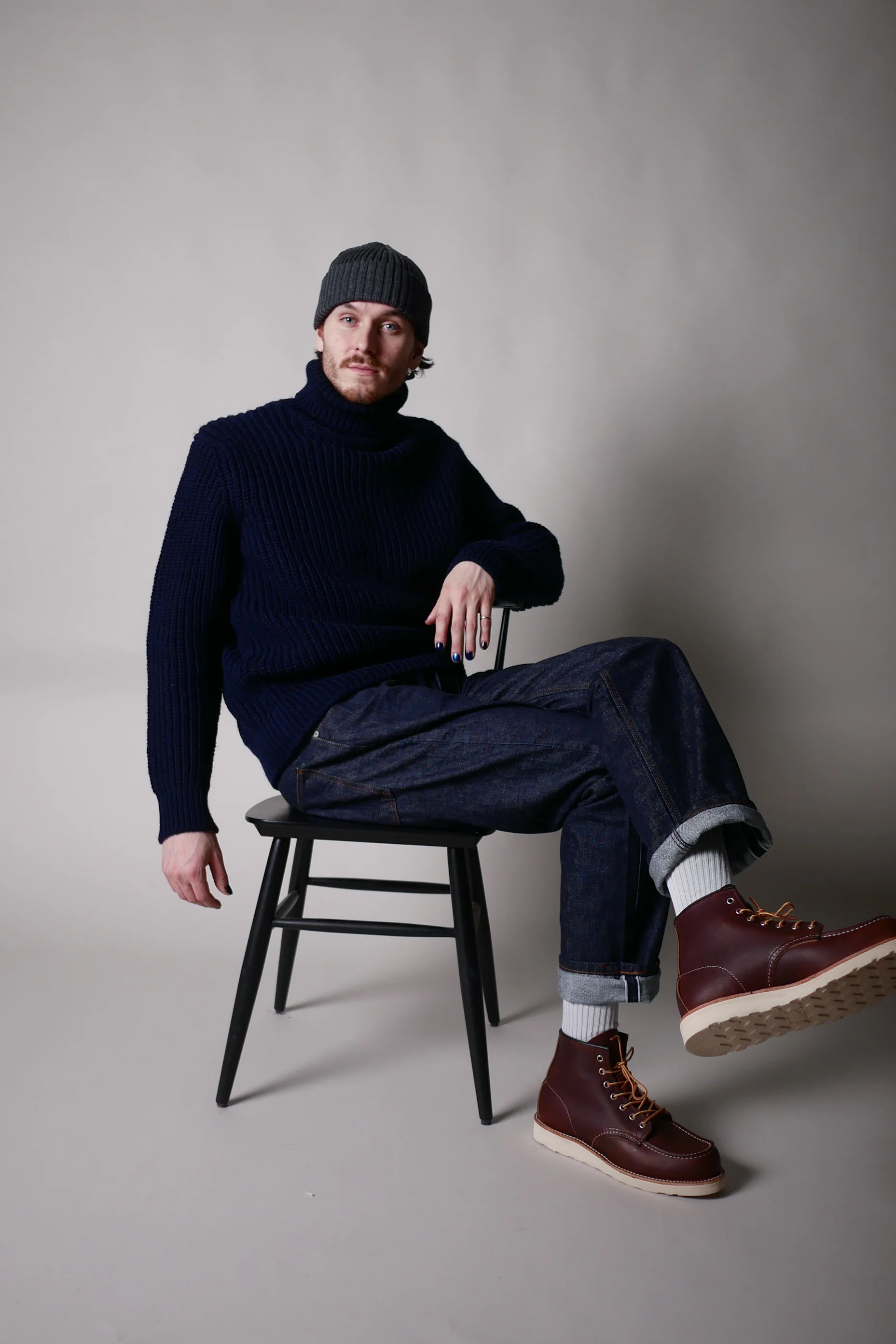 OUNCE garments Harbour merino beanie - charcoal - Image 3