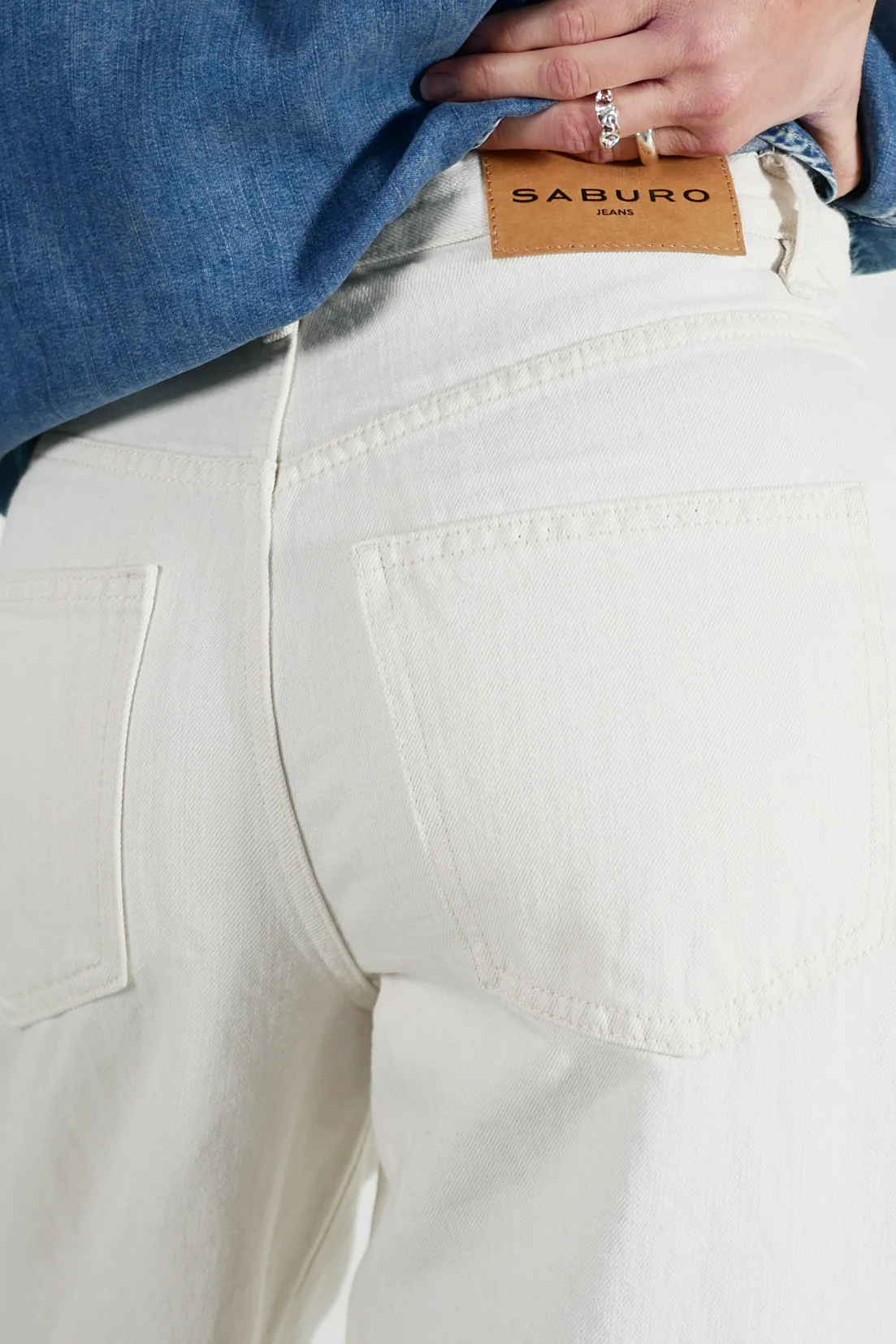 Saburo Jeans Barrel - ecru - Image 2