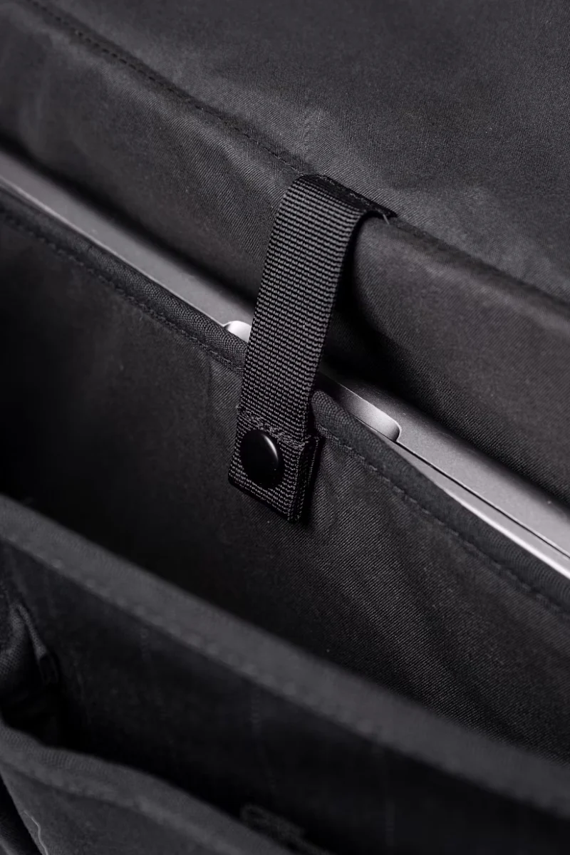 Sandqvist Everyday Messenger Bag - black - Image 5