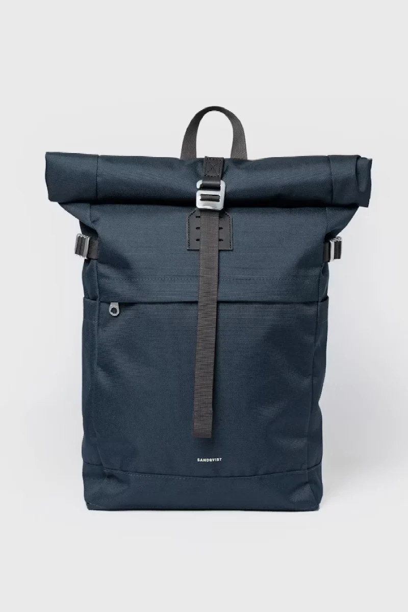 Sandqvist Icon Rolltop Backpack M - navy with black leather