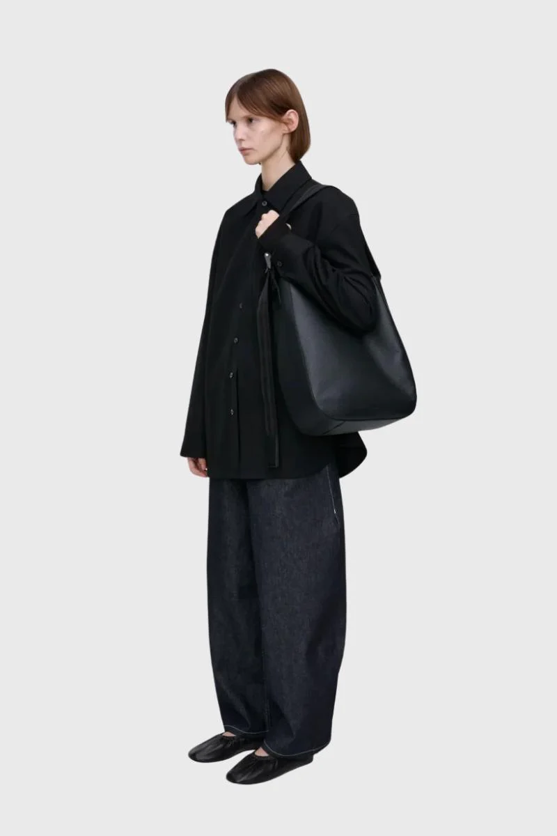 Sandqvist Leather Hobo tote bag 14" - black - Image 4