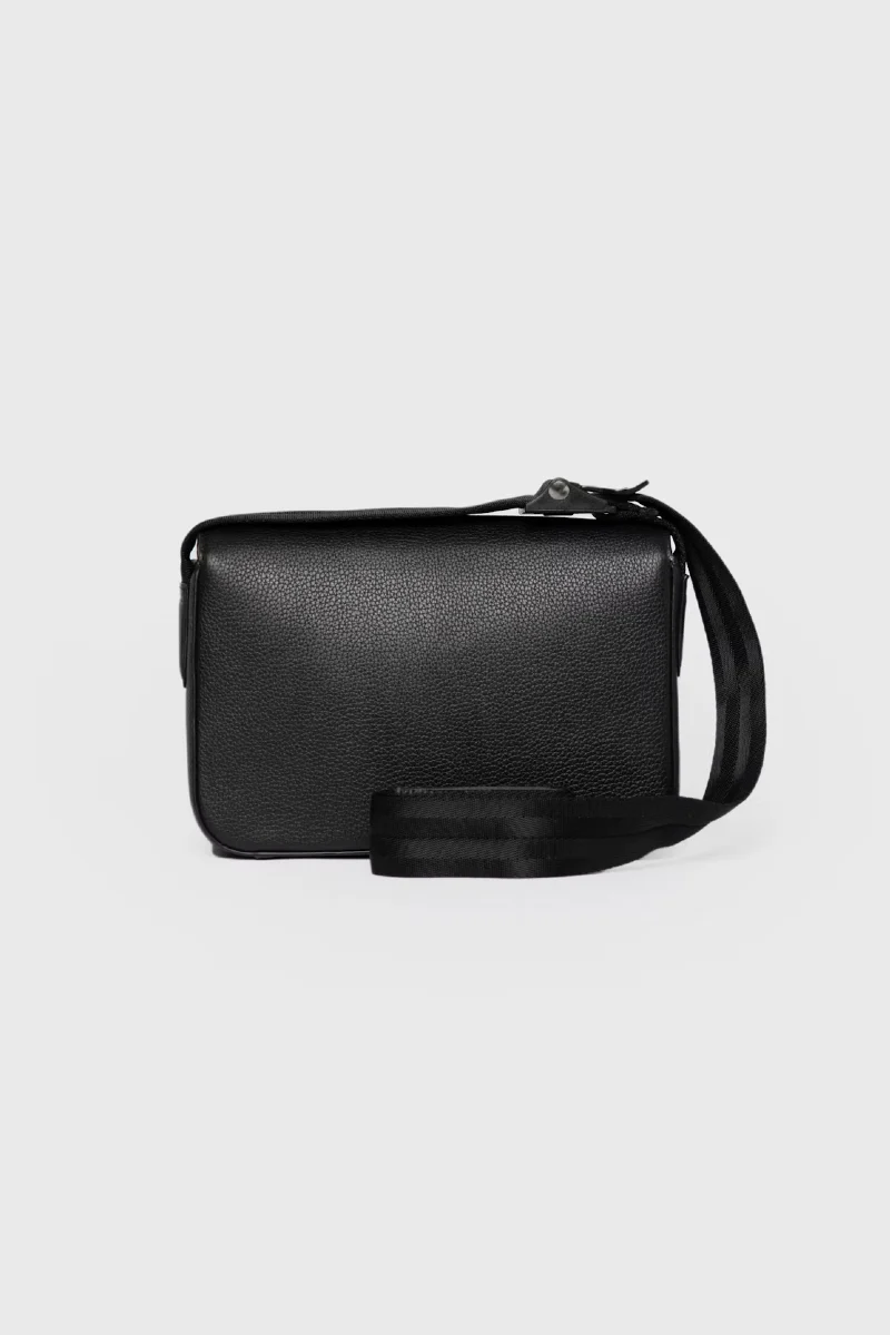 Sandqvist Agile Leather Plain Crossbody - black - Image 2