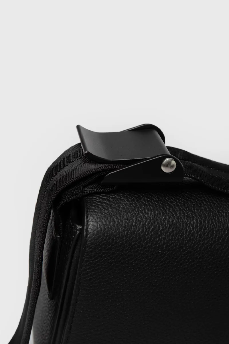 Sandqvist Agile Leather Plain Crossbody - black - Image 4