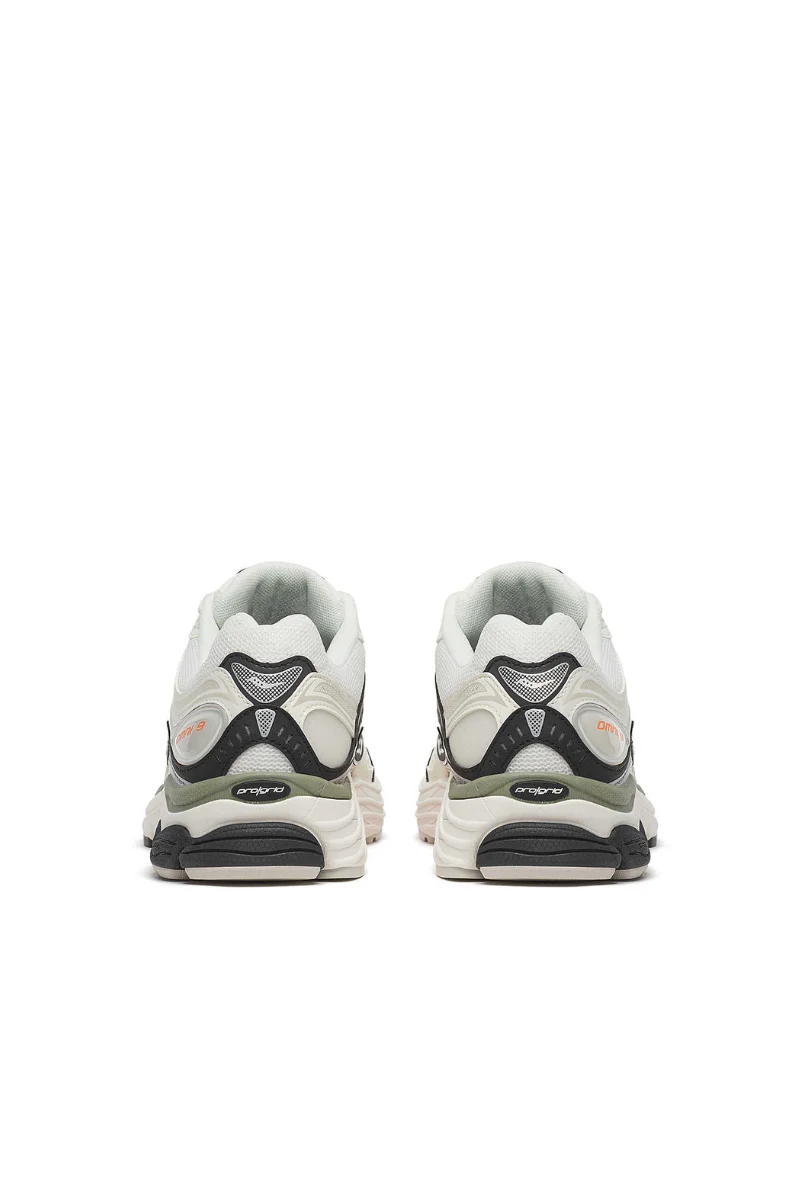 Saucony Progrid Omni 9 - white / tumeric - Image 4